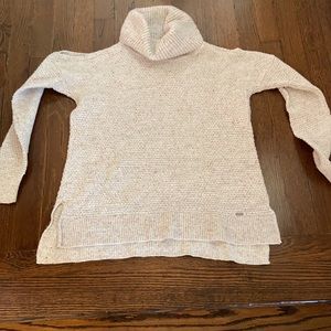 Hollister Turtle Neck Sweater (Cold Shoulder)
